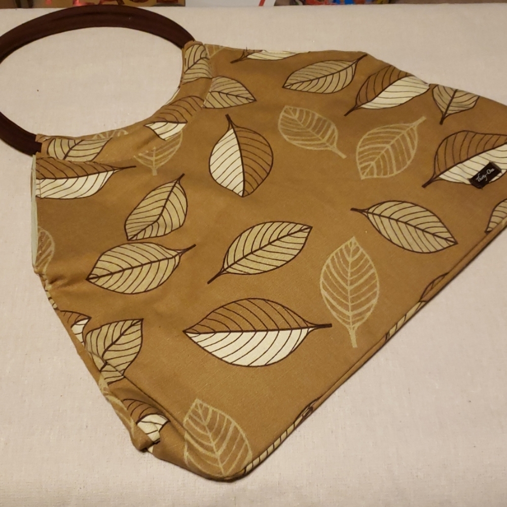 17 Thirty-One Canvas Retired Print Tote - Picture 3 of 8